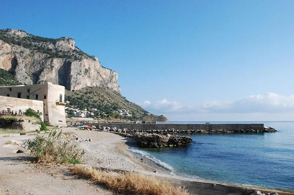 Casetta Siciliana Palermo 0*,  Italy